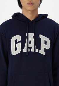GAP HERITAGE LOGO - Sweatshirt - tapestry navy