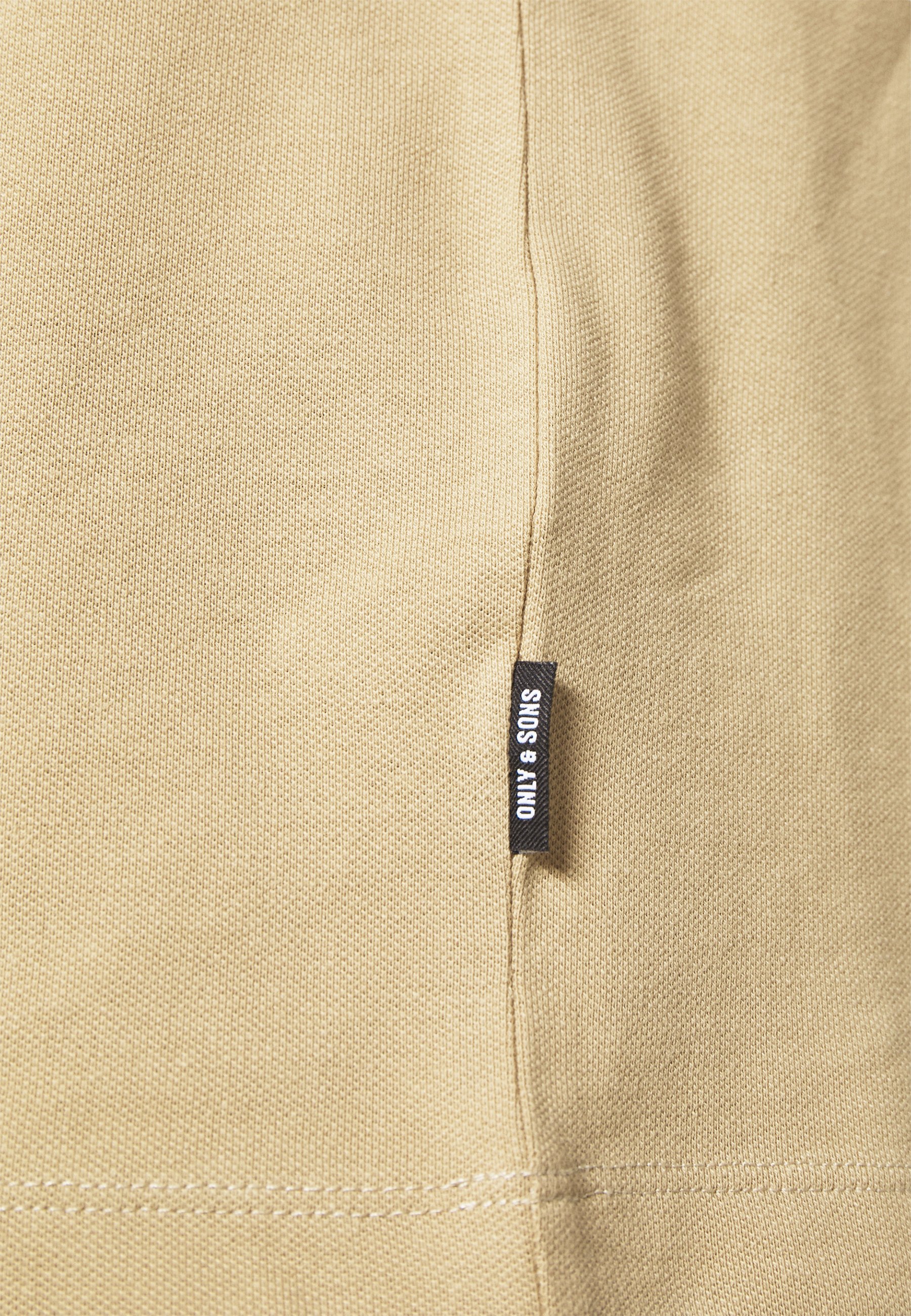 Men ONSVILMOS LIFE MOCK NECK TEE - Basic T-shirt Men ONSVILMOS LIFE MOCK NECK TEE - Basic T-shirt