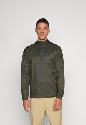 HOUDINI - Cortaviento - pine needle green