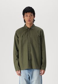 Only & Sons ONSLEDGER LIFE - Button down-skjorte - olive night