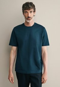 Next REGULAR FIT SIGNATURE SUPIMA  - Basic póló - navy