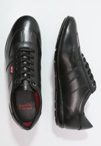 levi's chula vista marron