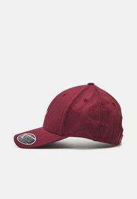 Levi's® HOUSEMARK FLEXFIT UNISEX - Gorra - bordeaux