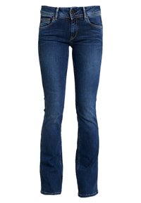 Blå denimjeans med rak bendesign, med en klassisk femficksstil, bälteshällor och subtila slitningar på framsidan.