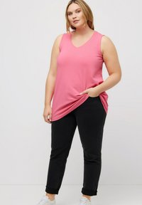 Ulla Popken ÄRMELLOS - Top - pink