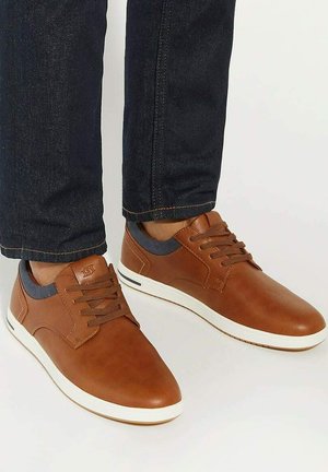 Dune London WIDE FIT TRAVELS - Casual lace-ups - tan