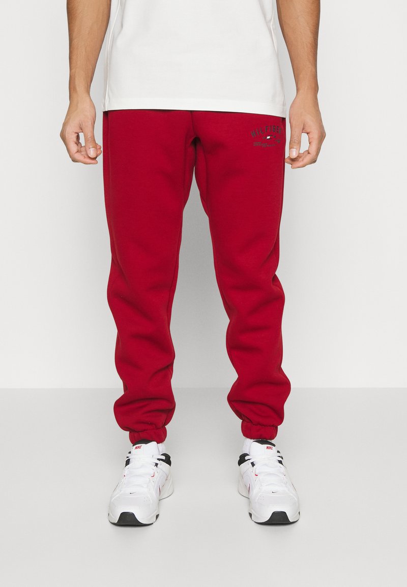 Tommy Hilfiger GRAPHIC PANT Jogginghose regatta red/rot Zalando.ch