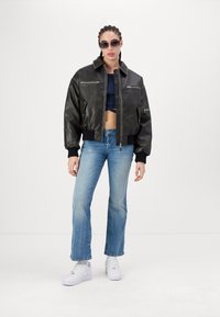 LTB ROXY - Calças de ganga à boca de sino - vicky wash