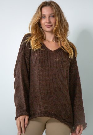 - Sweter