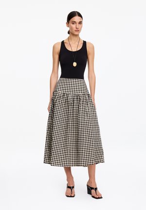 ARKET, ARKET SEERSUCKER SKIRT - Jupe trapèze - white black