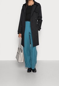 Rosemunde Långärmad tröja - black