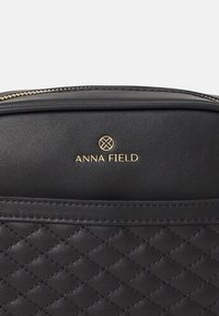 Anna Field Borsa a tracolla - black