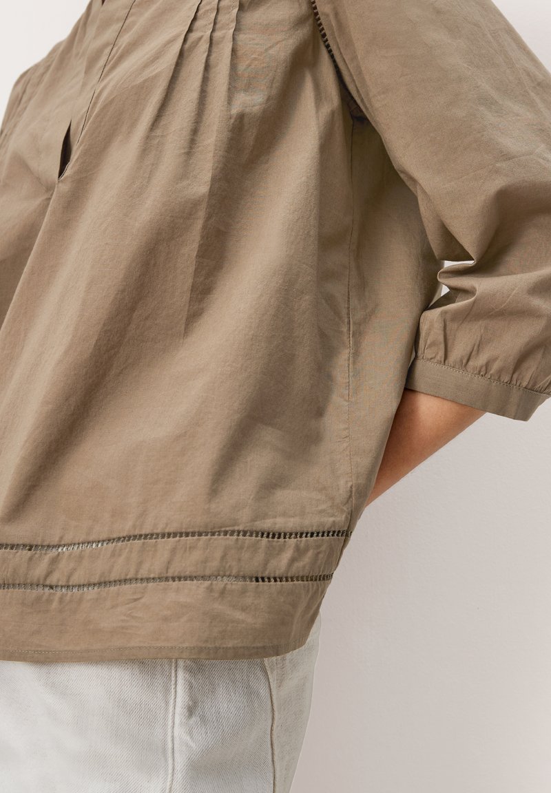 Damen Kleider | s.Oliver Bluse dusty olive/khaki - IT79021 Damen Kleider | s.Oliver Bluse dusty olive/khaki - IT79021