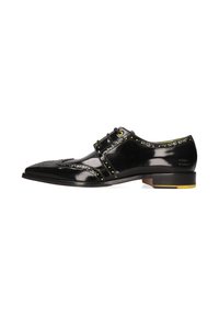 Schwarze Lackleder-Oxfordschuhe mit spitzem Zeh, gelben Nähten, dekorativen Perforationen und einem niedrigen gestapelten Absatz.