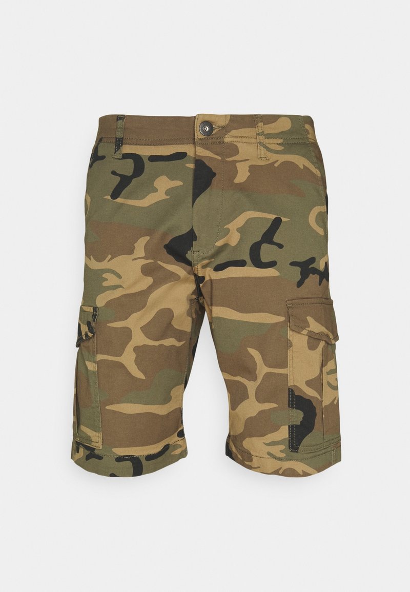 Shorts cargo camouflage dans des tons de vert et de brun, avec des poches, une fermeture boutonnée, et une coupe décontractée se terminant au-dessus du genou.