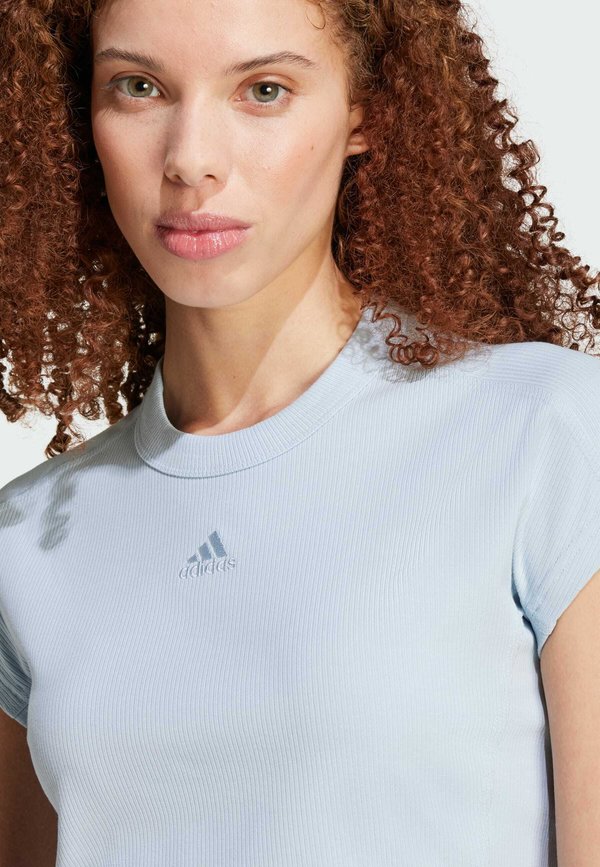 LOUNGE RIBBED CROP - Basic T-shirt3