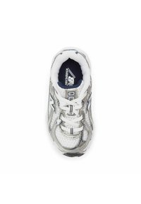 New Balance 740 - Zapatos de bebé - blue white