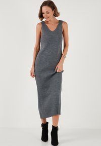 Unselected, dark grey
