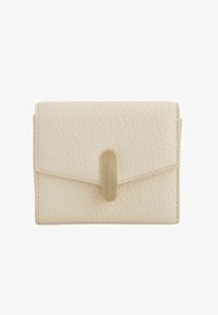 Neselectat, cream