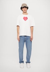 Fiorucci LOLLIPOP HEART BOXY FIT UNISEX - T-shirts med print - white