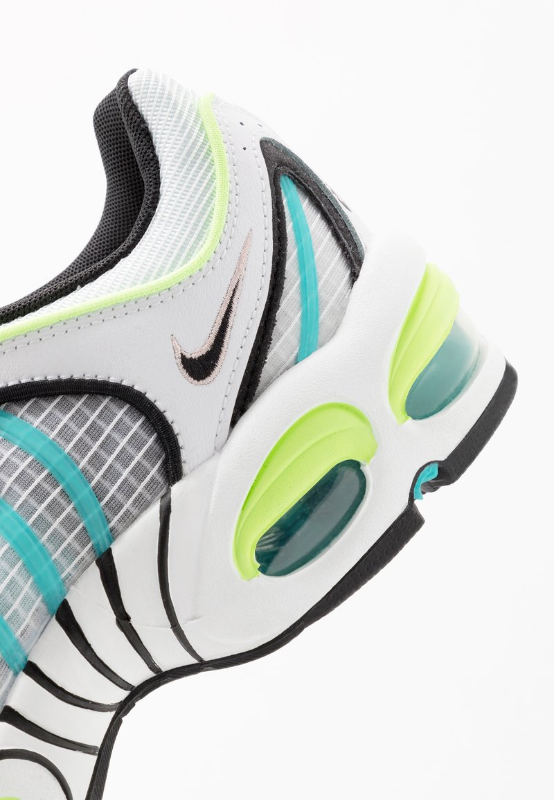 Nike Sportswear Air Max Tailwind Iv Se Trainers White Black Ghost Green Oracle Aqua Washed Coral White Zalando De Nike Sportswear Air Max Tailwind Iv Se Trainers White Black Ghost Green Oracle Aqua Washed Coral White Zalando De