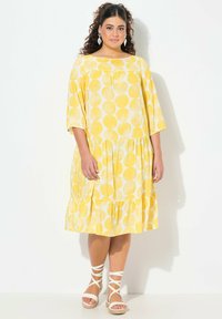 Ulla Popken DOT PRINT FLOUNCE PANEL - Jurk - snow white