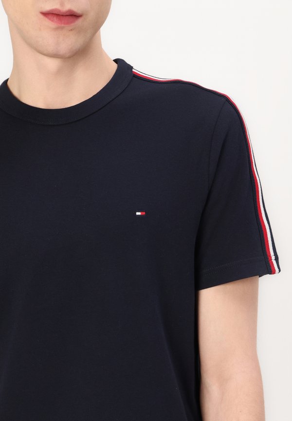 GLOBAL STRIPE TAPE TEE - Basic T-shirt - desert sky3