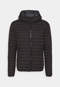 Svart puffjacka med frontdragkedja, huva och kviltad struktur. Sidofickor med elastiska muddar.