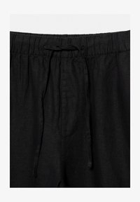 Valgt, black