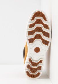 Timberland KEELEY FIELD 6IN - Fűzős bokacsizmák - wheat