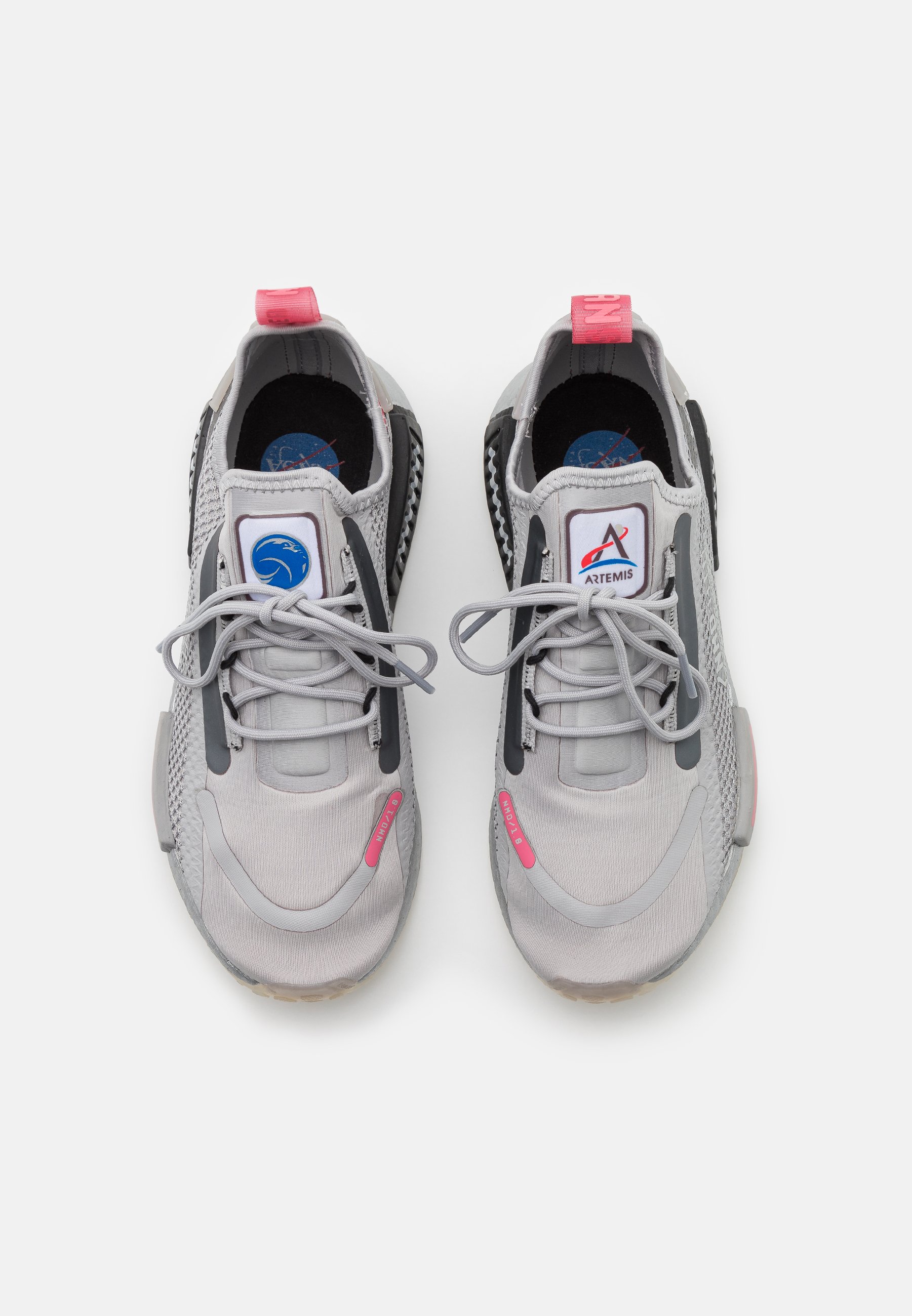 Femme NMD_R1 SPEEDLINES BOOST SHOES - Baskets basses - grey two/haze rose/core black Femme NMD_R1 SPEEDLINES BOOST SHOES - Baskets basses - grey two/haze rose/core black