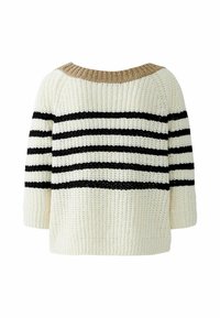 Pull en tricot épais de couleur crème avec des rayures horizontales noires. Il présente un col large et arrondi en matériau texturé de couleur beige.