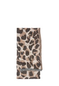 Szalik w panterkę w beżowych i brązowych odcieniach, wykonany z miękkiego, teksturowanego materiału z ozdobnymi frędzlami na krawędziach. Starannie złożony do ekspozycji.