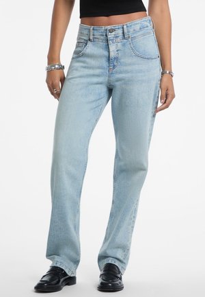 - Jeansy Straight Leg