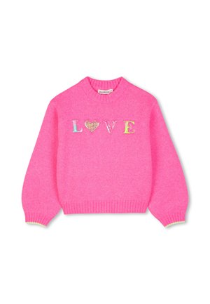 Felroze gebreide trui met het woord "LOVE" over de borst, met een hartvorm ter vervanging van de letter O.