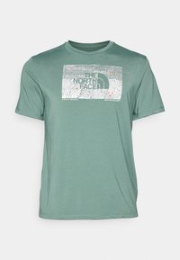 Unselected, duck green