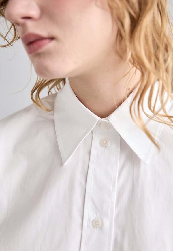 CROPPED LONG SLEEVE - Button-down blouse3