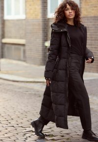 Next WAISTED PADDED - Vinterfrakke - black