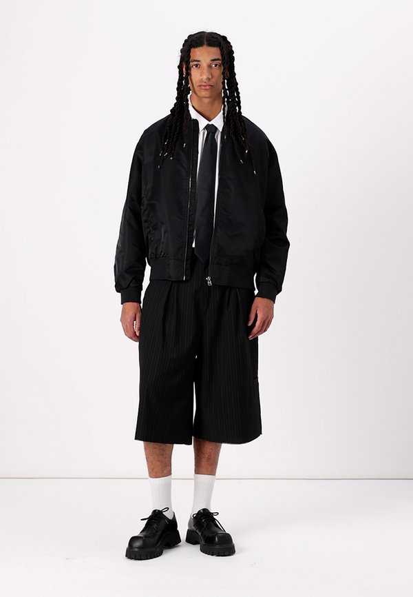 PINSTRIPE GOLIATH UNISEX - Shorts4