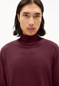 ARMEDANGELS GAARDO - Strickpullover - cranberry juice