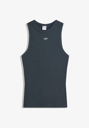 Sötétszürke bordázott ujjatlan felső, kerek nyakkivágással. A mellrészen egy kis fehér logó található.