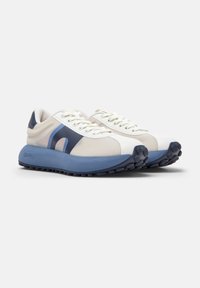 Camper PELOTAS ATHENS - Zapatillas - pastellgrau