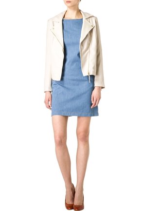 KIOMI, Robe en jean - light-blue denim