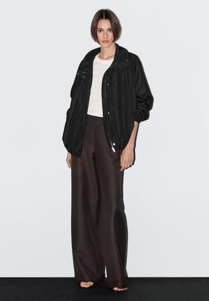 NECK TECHNICAL - Veste légère - black