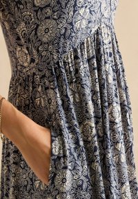 Tom Joule REGULAR FIT - NIA V-NECK - Trikotaažkleit - multi