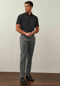 Next REGULAR FIT SHORT SLEEVE - Hemd - black