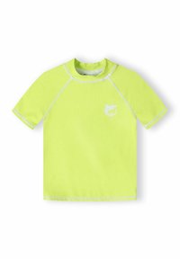 Rash guard s krátkym rukávom v jasne žltej farbe s bielym prešitím a logom žraloka. Vyrobený z hladkého, elastického materiálu pre pohodlie a ochranu pred slnkom.