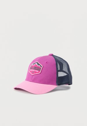 Casquette de baseball pour enfants rose et pourpre avec un dos en mesh bleu marine et un écusson "MT&LKIDS Expedition" en forme de montagne sur le panneau avant.