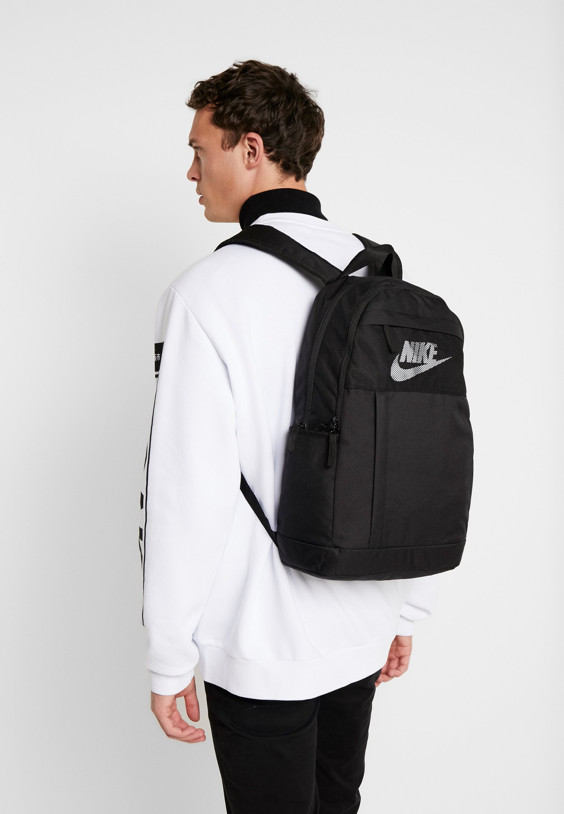 nike sportswear elemental