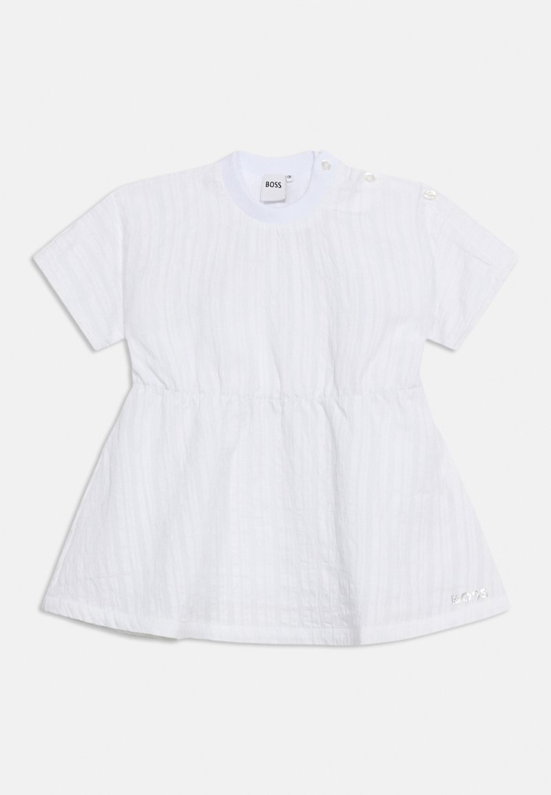 Λευκό μωρουδιακό φόρεμα με κοντά μανίκια από υφασμά υφής, λεπτομέρειες με κουμπιά στον ώμο, ελαστική μέση και μικρό λογότυπο BOSS κοντά στο τελείωμα.